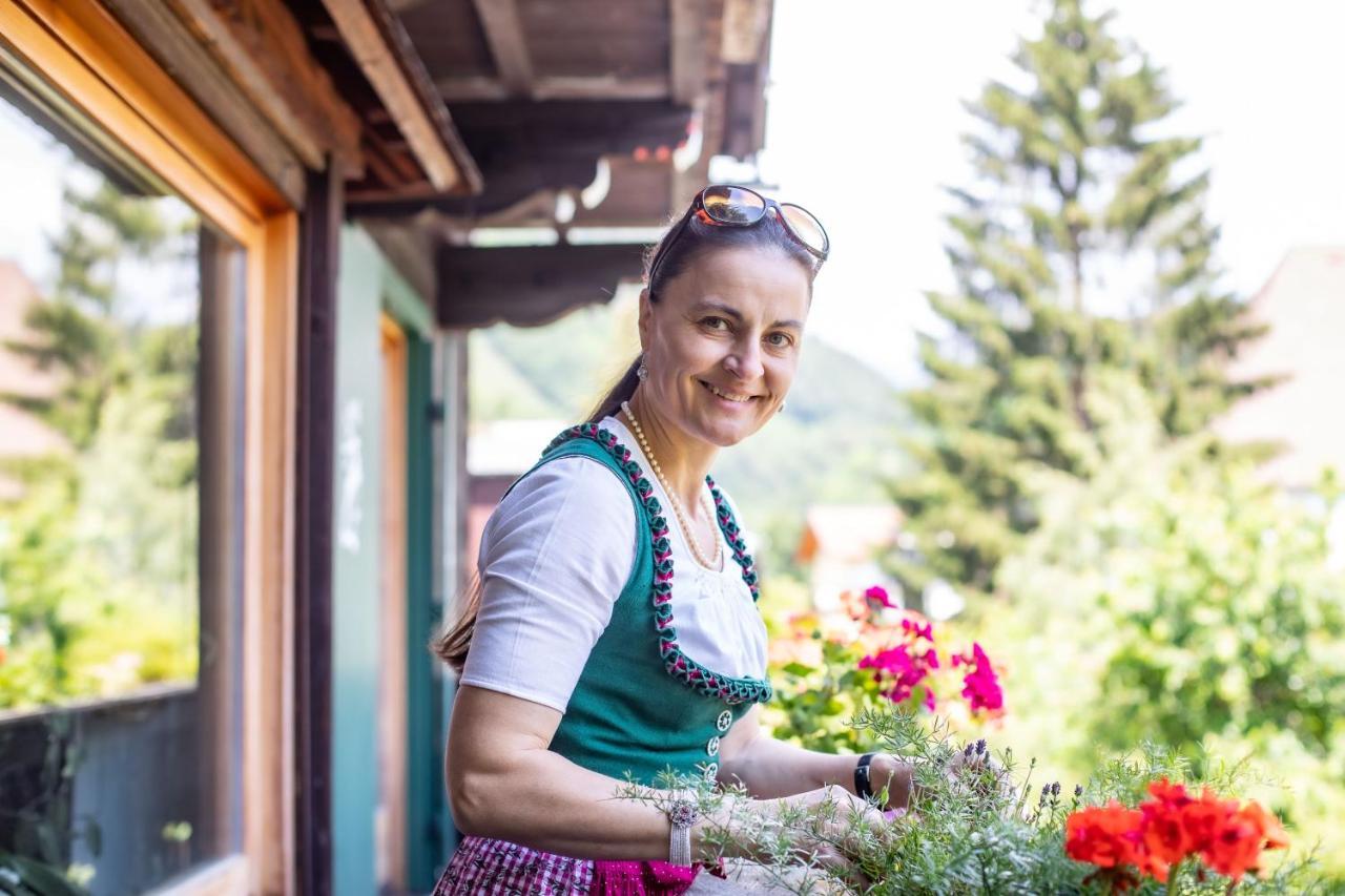 Alpenrelax Haus Weidmannsheil Wohnen Im Romantischen Forsthaus Werfen Ngoại thất bức ảnh